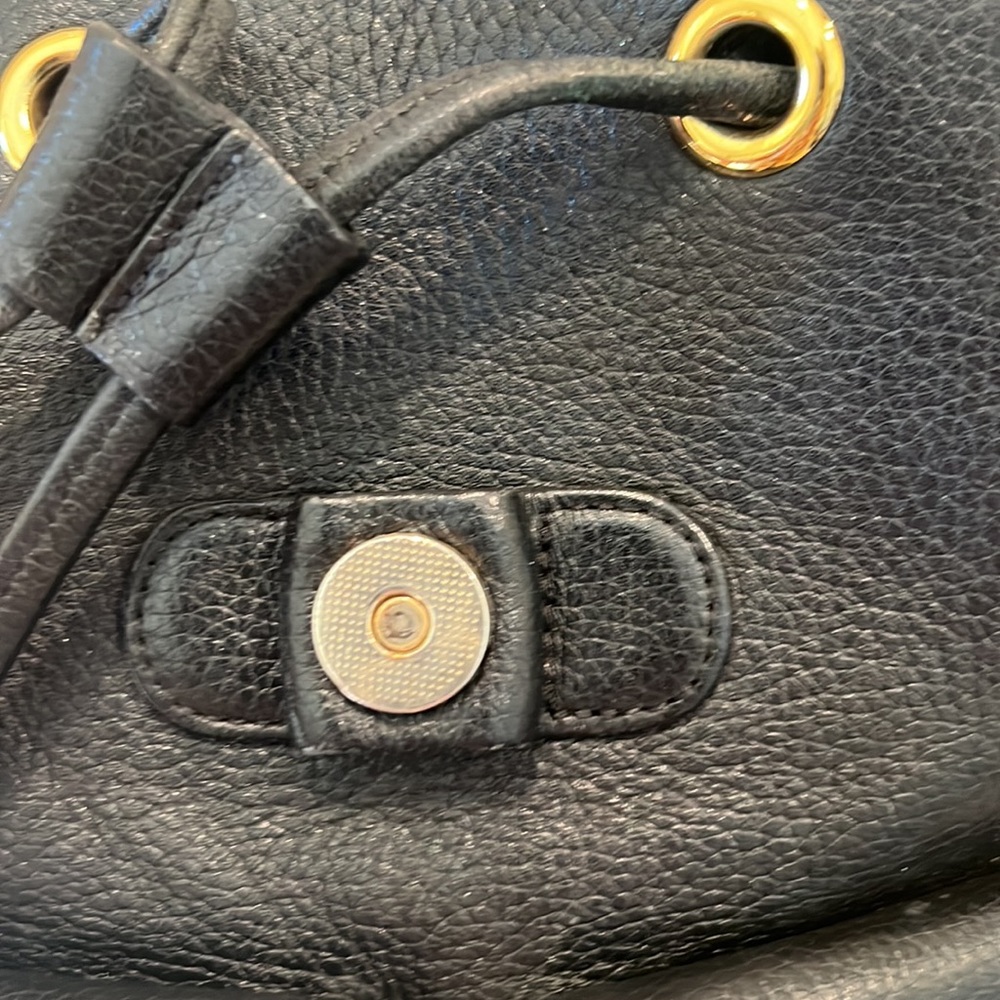 Beautiful MCM leather Backpack - Picture 13 of 16